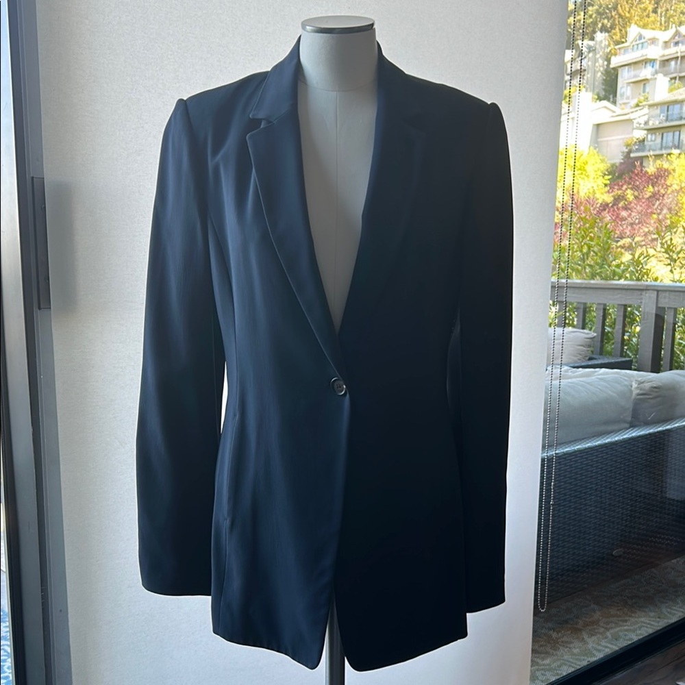 Brunello Cucinelli Blue Blazer with Notched Lapels and Tailored Fit